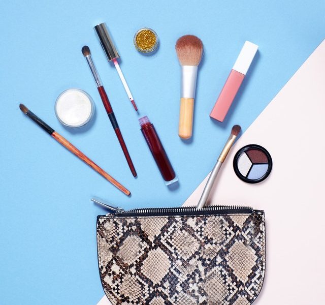 7 Cost-effective Kinds of Makeup Brush Bag - AMZ Cosmetic